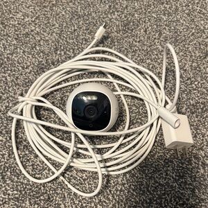 Google Webcam with White Cable and Charger